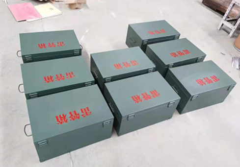 昆明炸药箱和雷管箱一般是怎么存放的？