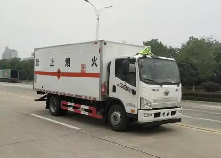 昆明爆破器材运输车可以上高速吗？